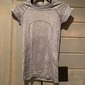 Lululemon Gray Short Sleeve Athletic Top